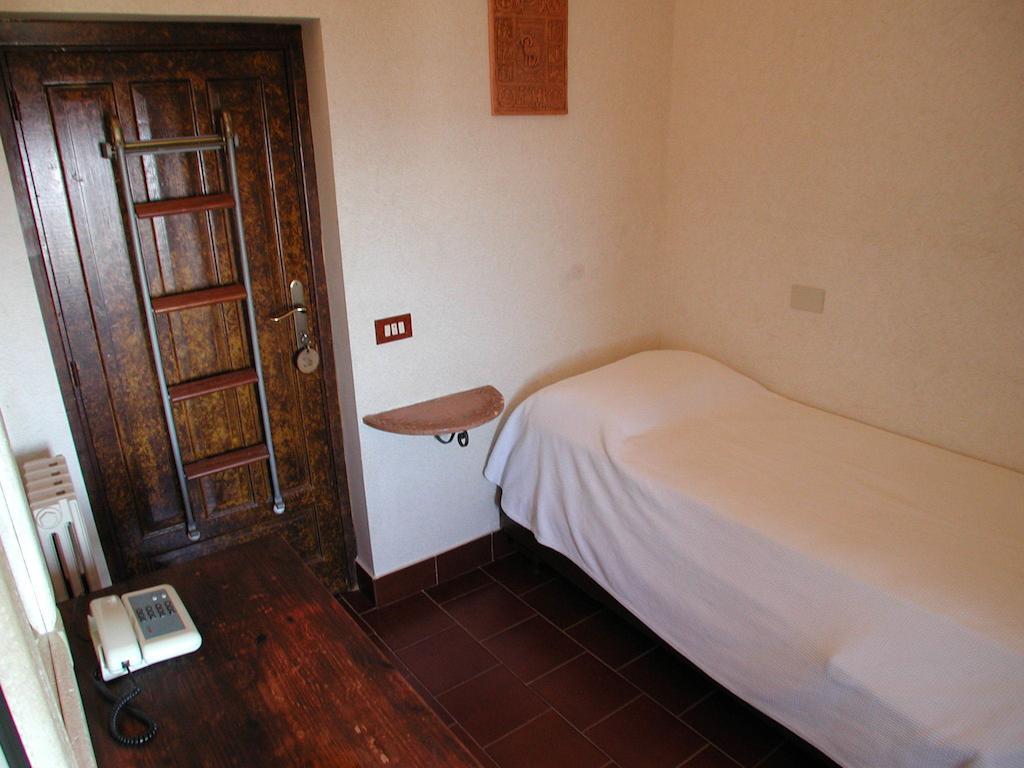 Eremo Hotel Casa Del Sorriso Erice Bagian luar foto